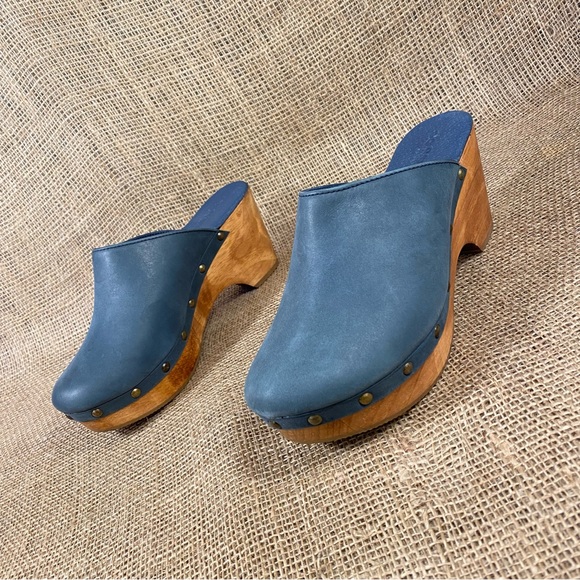 Cordani Shoes - 🛑SOLD🛑 Condani MULES CLOGS WOOD SLIP ON LEATHER BLUE STUD SIZE 9.5